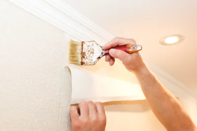 Pose de papier peint à Labrihe — revêtements muraux et toiles de verre
